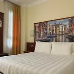Hotel President